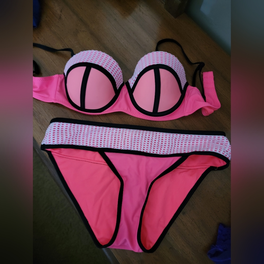 Bathing suit